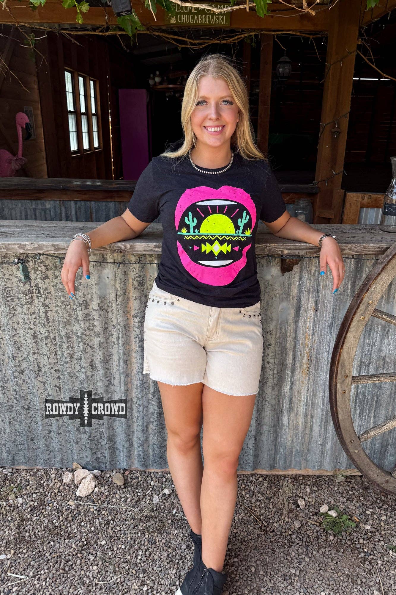 Desert Lips Graphic Tee
