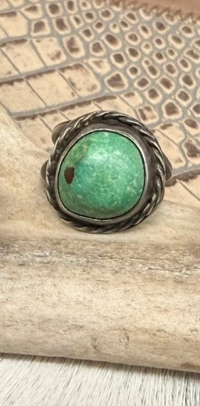 Round Turquoise Ring Size 4.75 Fred Harvey Era