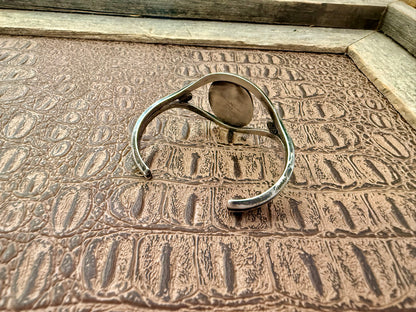 Shadowbox Cuff