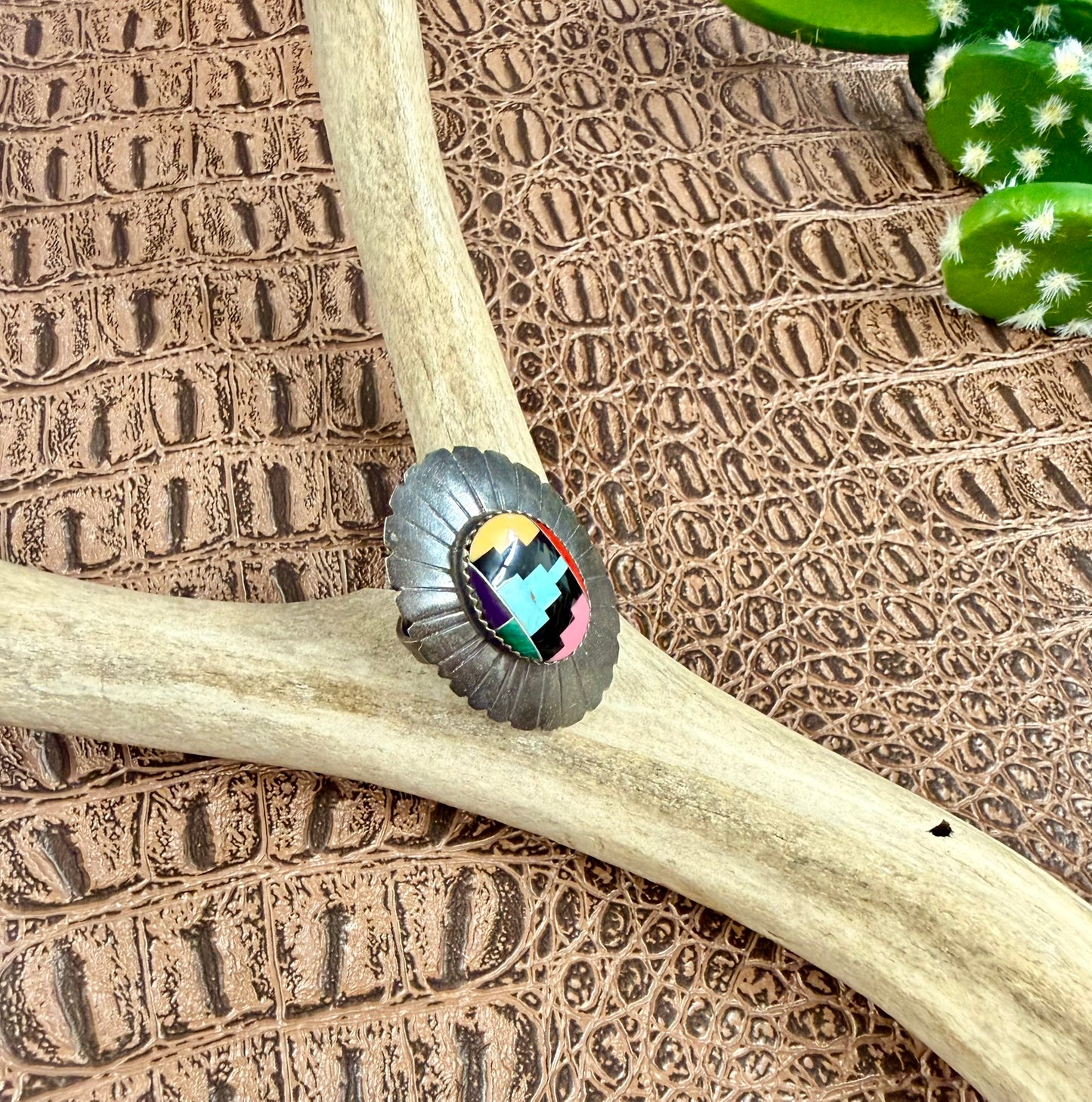 Mosaic Inlay Oval Concho Ring Size 7