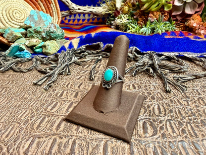 Turquoise Ring with Rope Detail Ring Size 8