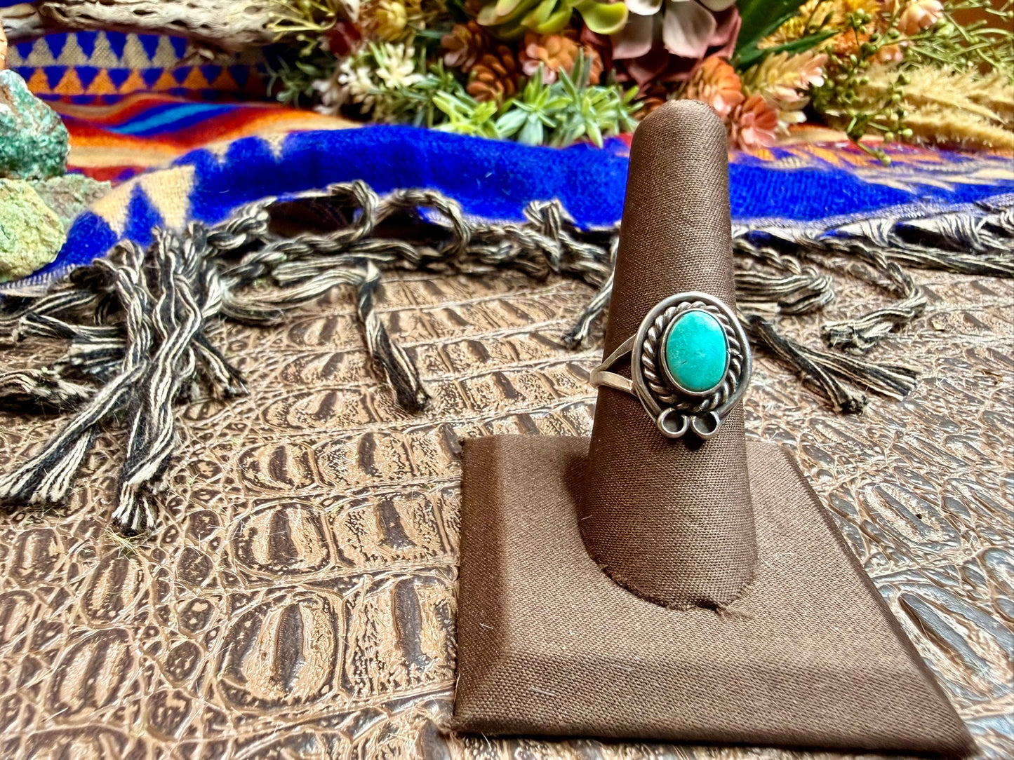 Turquoise Ring with Rope Detail Ring Size 8