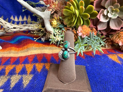 Green Two Stone and Feather Ring Size 6
